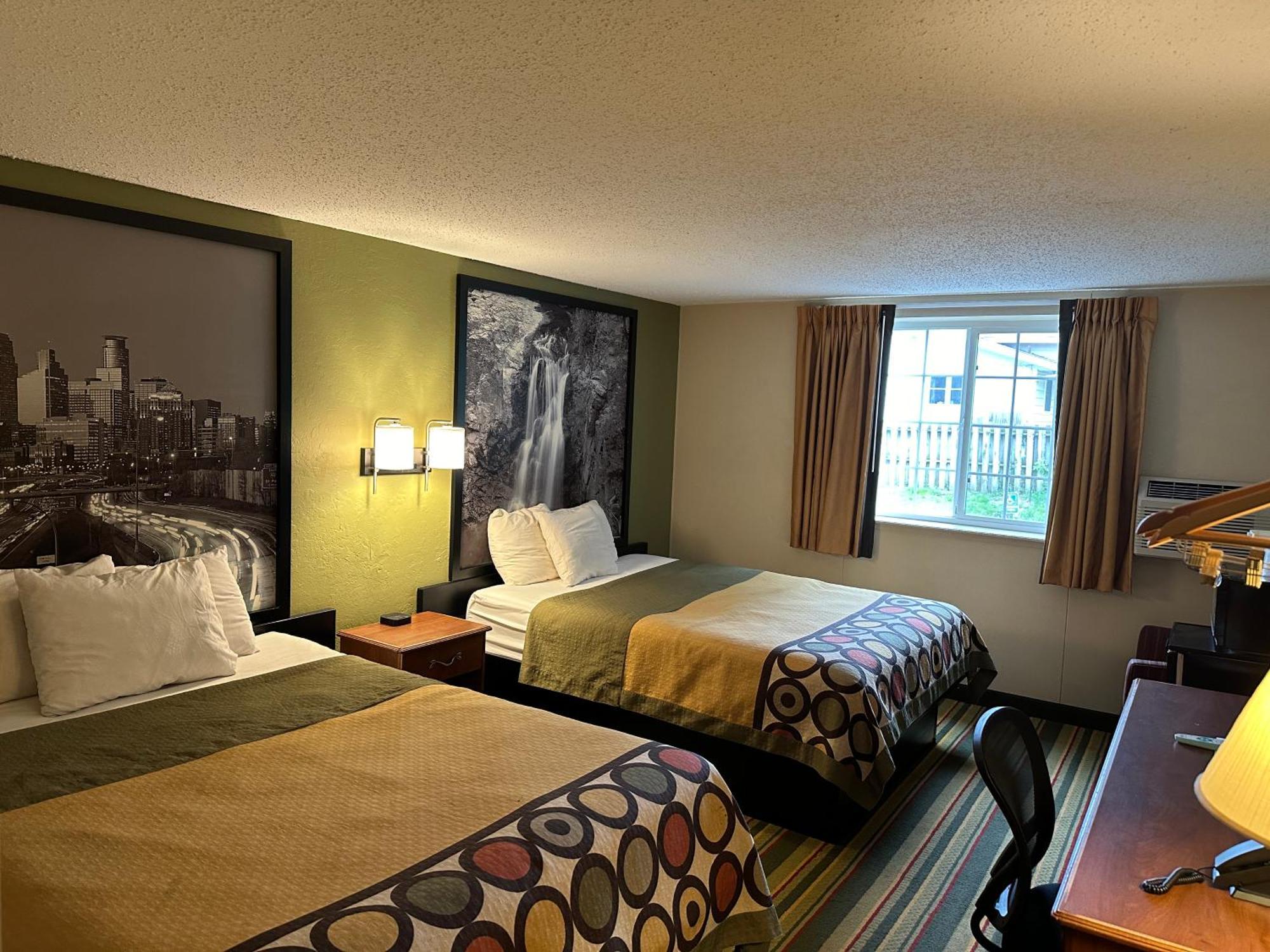 Super 8 By Wyndham Winona Mn Motel Exterior foto